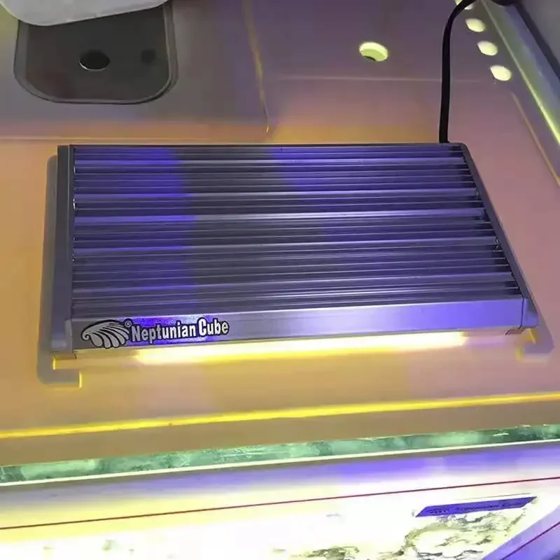 Oświetlenie LED Neptunian Cube – Marine Aquarium Cube recenzja i cena